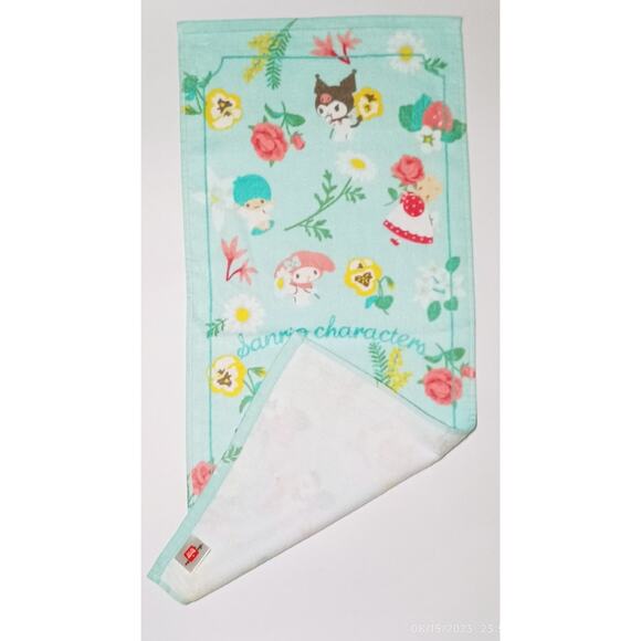 Sanrio characters floral towel - Picture 6 of 6